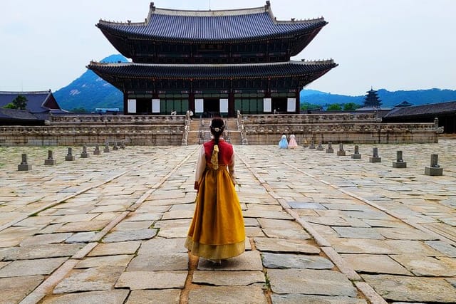 Small-Group Tour: Gyeongbokgung Palace and Highlights of Seoul - Photo 1 of 20